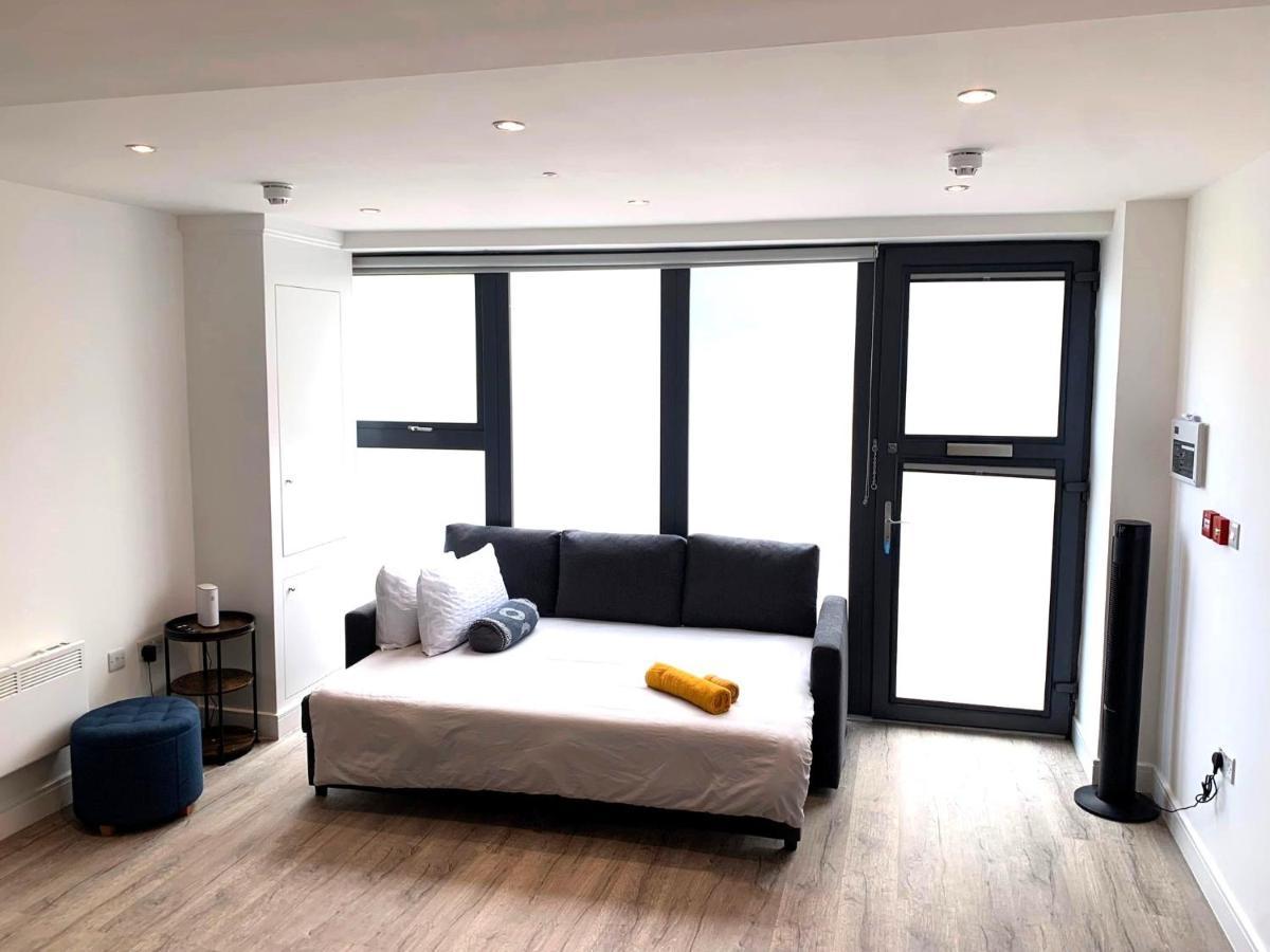 לונדון Modern Studio Flat Near Highbury & Islington Station מראה חיצוני תמונה