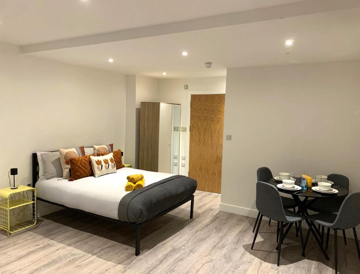 לונדון Modern Studio Flat Near Highbury & Islington Station מראה חיצוני תמונה