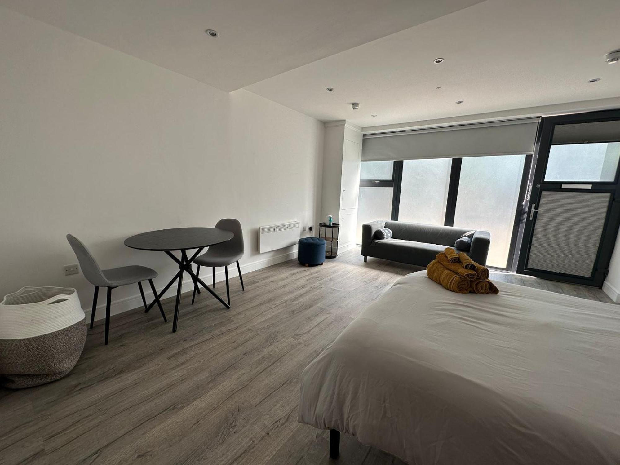 לונדון Modern Studio Flat Near Highbury & Islington Station מראה חיצוני תמונה